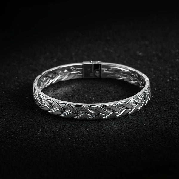 Luxe Braided Silver Chain Bracelet – Polished Clasp Design