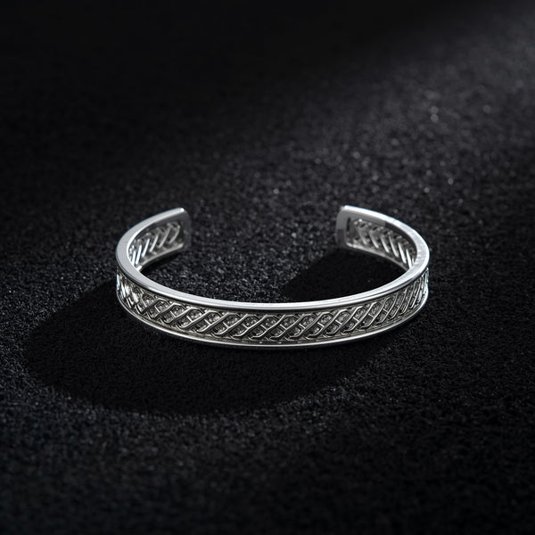 Twisted Silver Cuff Bracelet – MinimalistOpen Bangle